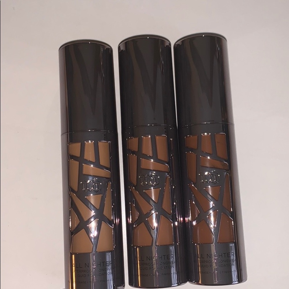 Urban Decay All Nighter Liquid Foundation
